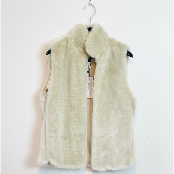 New Dynamite Faux Fur light Beige Vest - Picture 2 of 7